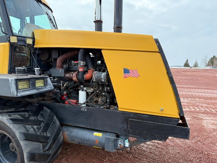 challenger-75-image-22