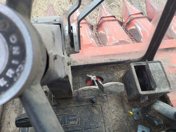 massey-ferguson-750-image-67