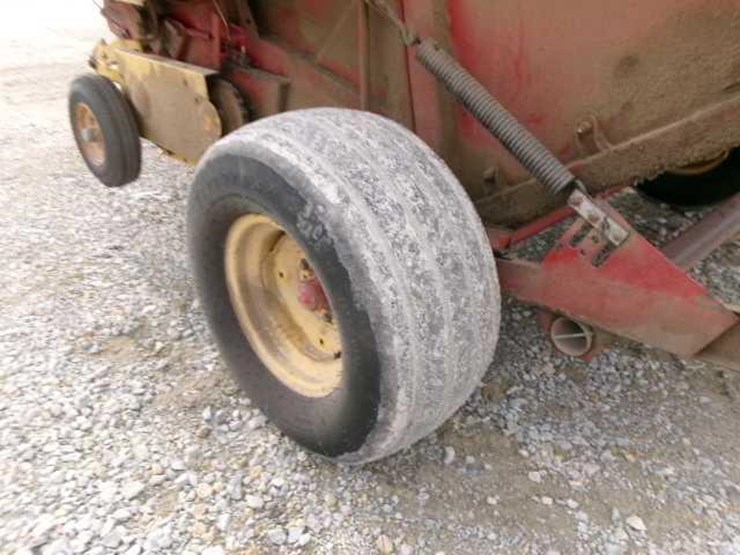 1988-new-holland-853-image-18