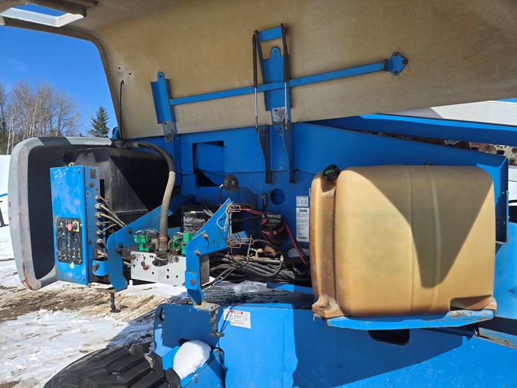 2006-genie-s65-image-53