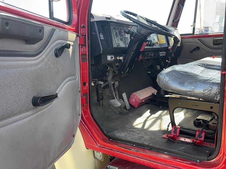 1999-international-9200-image-24