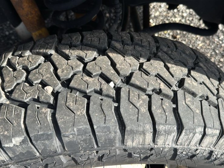 2019-ford-f350-image-16