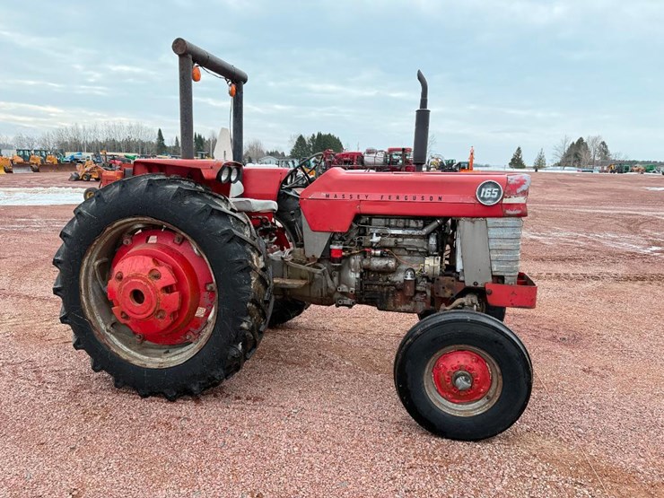 massey-ferguson-165-image-3