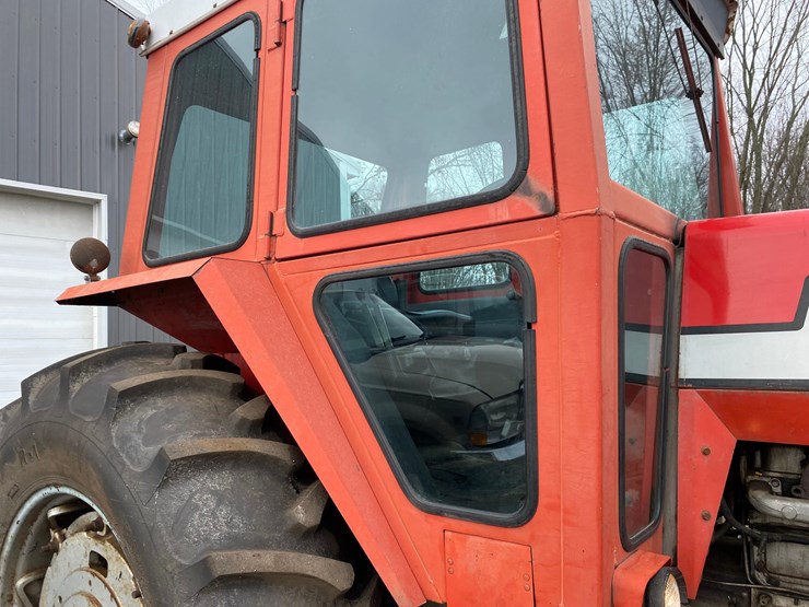 massey-ferguson-1135-image-25