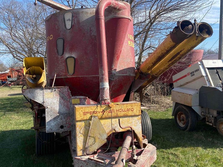 new-holland-357-image-2