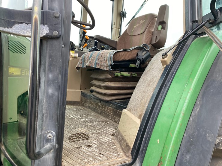 john-deere-6410-image-40