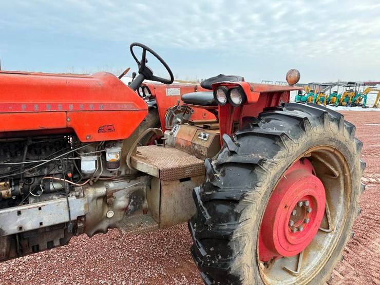 massey-ferguson-180-image-11