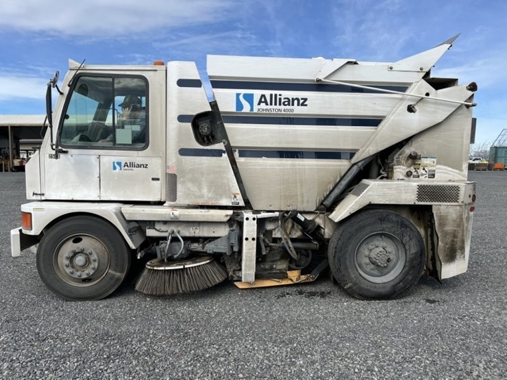 2008-johnston-4000-image-2