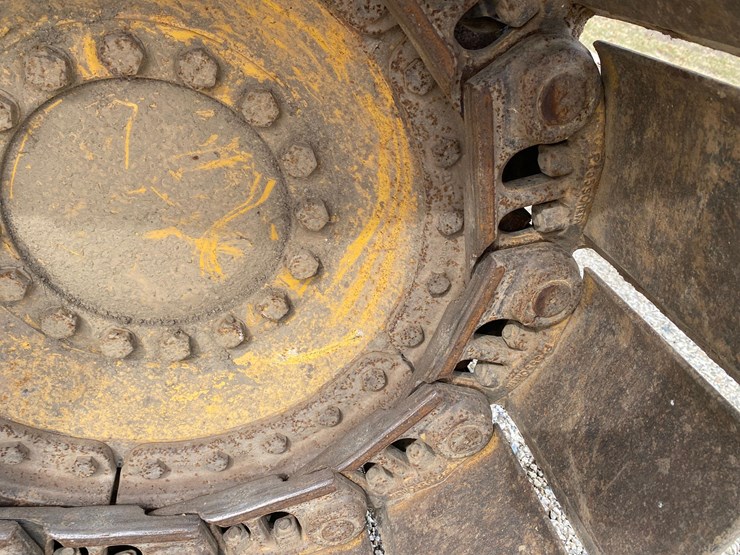 2005-deere-700h-image-29