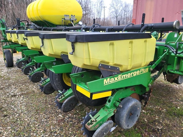 2010-john-deere-1770nt-image-58