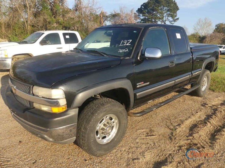 2002-chevrolet-2500hd-image-11