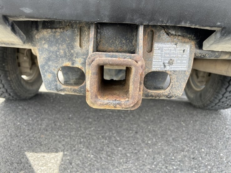 2011-chevrolet-silverado-2500-image-15