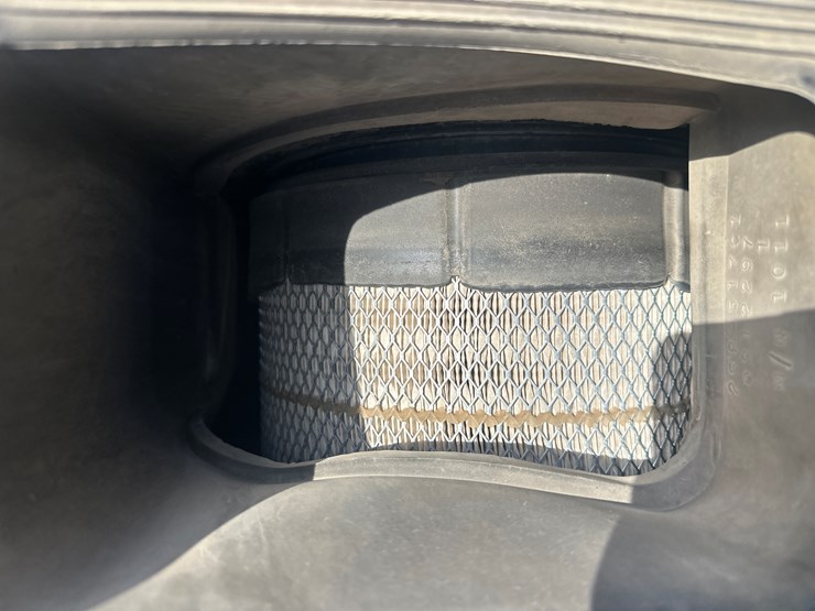 2012-international-7600-image-45