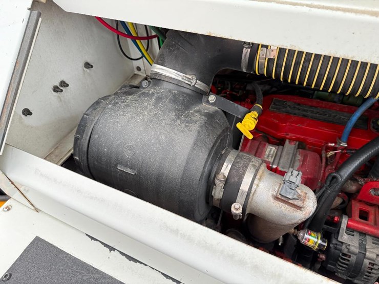 2013-kalmar-ottawa-4x2-image-35