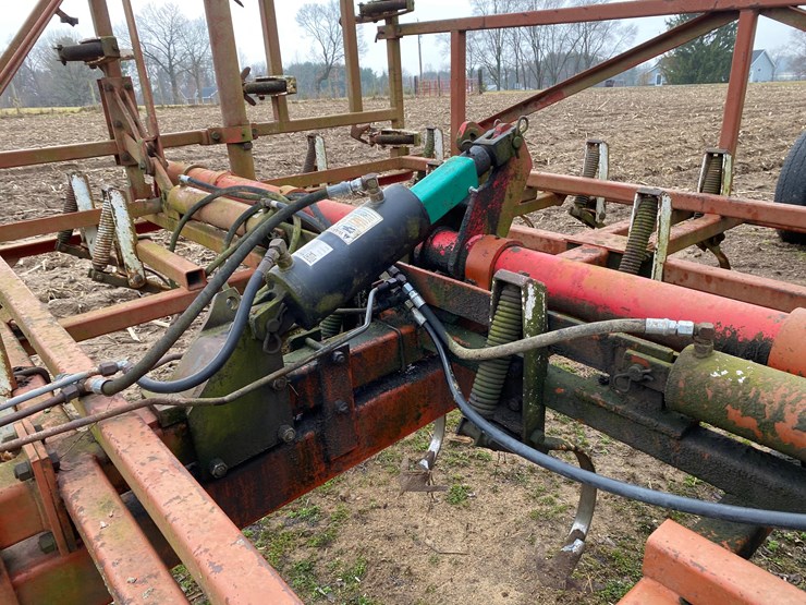 wil-rich-1422--field-cultivator-image-45