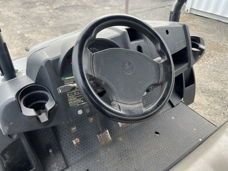 2015-club-car-carryall-1700-image-19