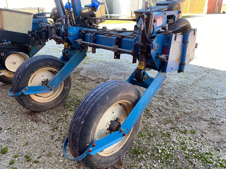 kinze-2600-image-5