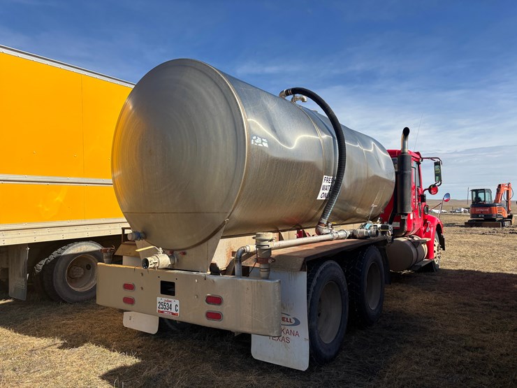 2000-international-9200i-image-3