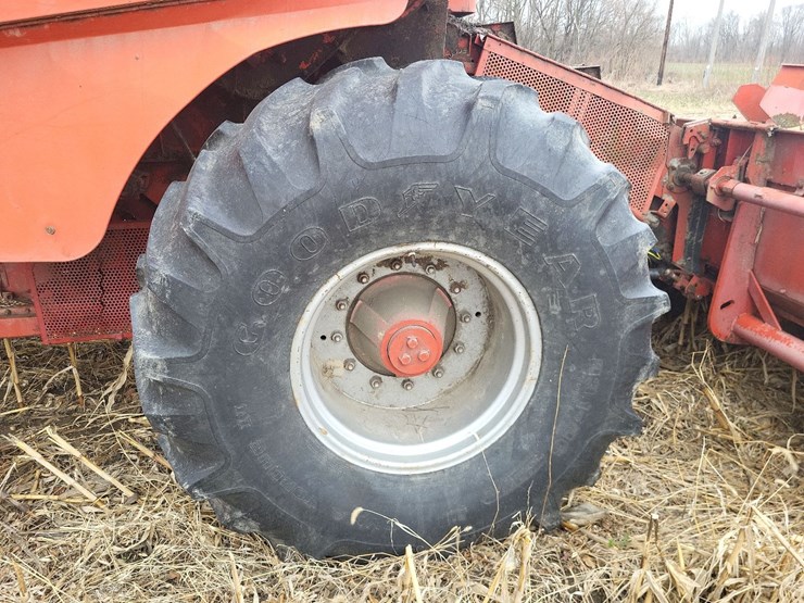 massey-ferguson-750-image-52