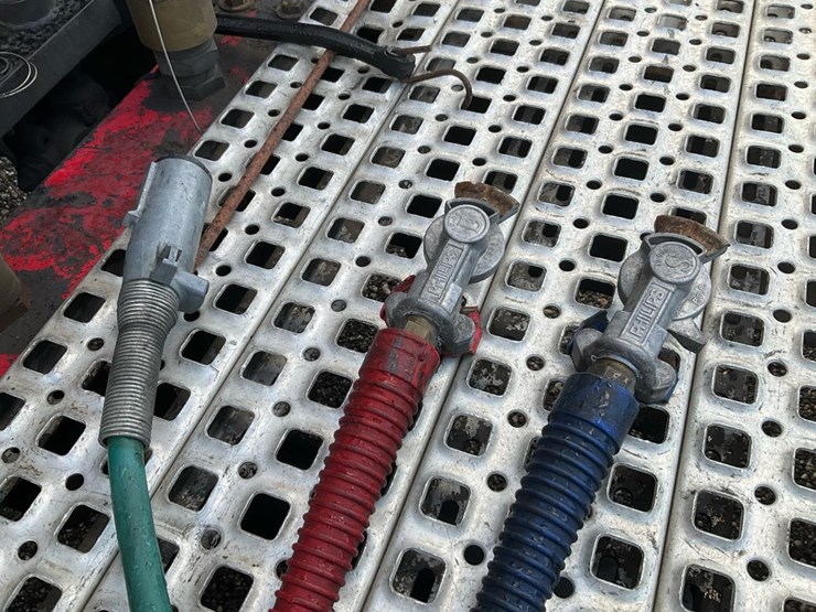 2007-unknown-volvo-image-28