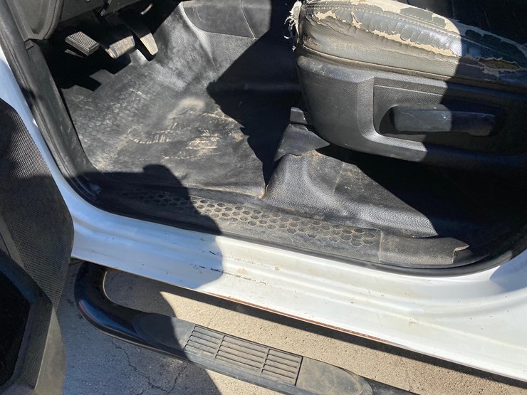 2018-dodge-2500-image-60