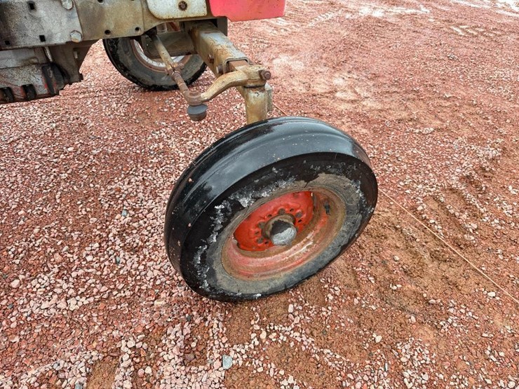 massey-ferguson-180-image-9