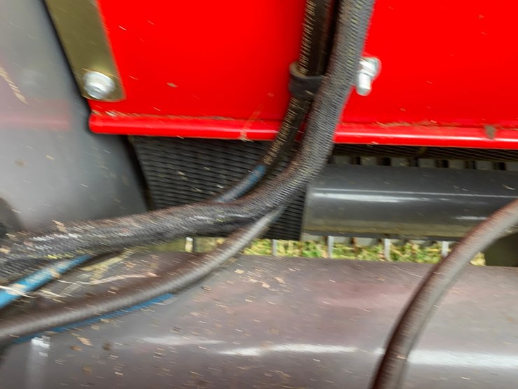 2024-massey-ferguson-1745d-image-37