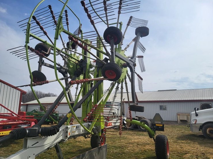 2017-claas-liner-2900-image-13