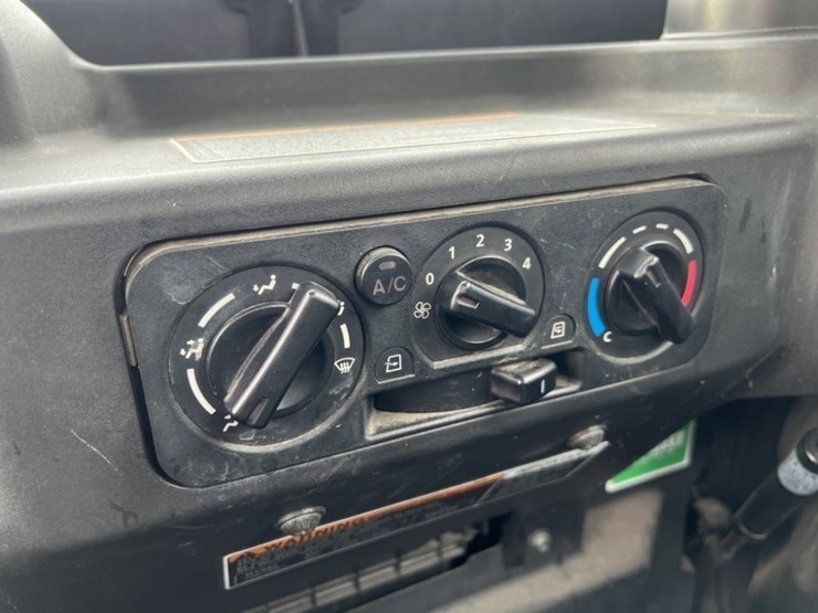 2020-kubota-rtv-x1100c-image-24