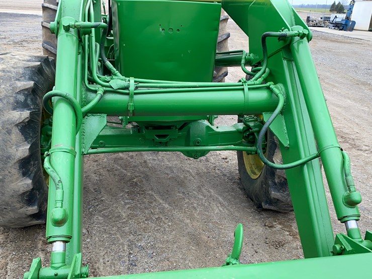 john-deere-2940-image-7