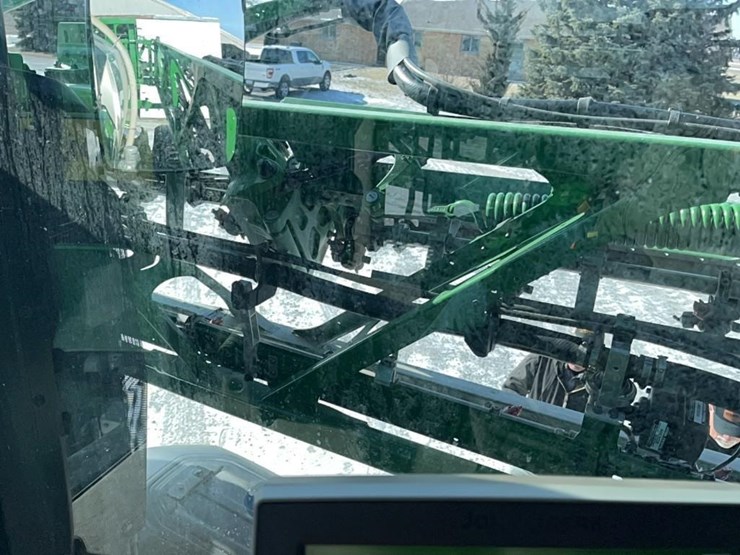 2023-john-deere-410r-image-15