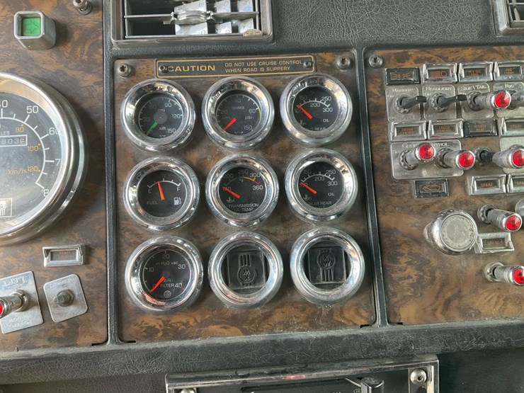 1995-kenworth-t800-image-127