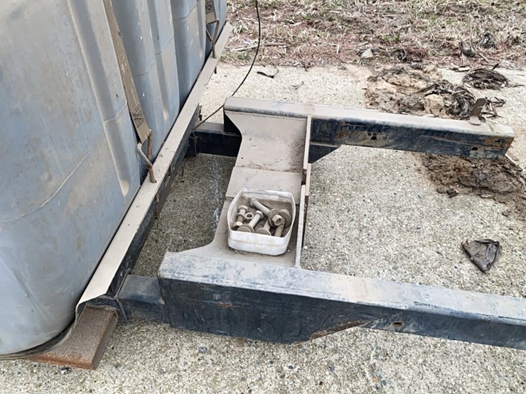 ag-chem-240-gallon-front-mount-tank-with-lights-was-mounted-on-case-ih-9230-image-6