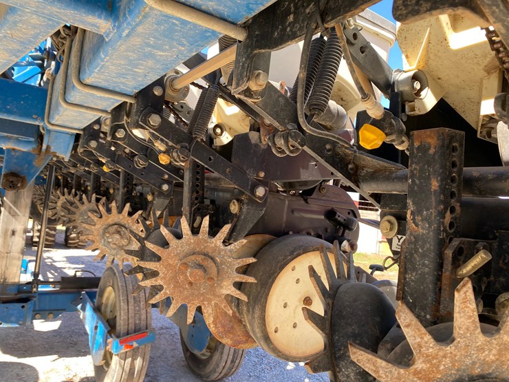 2009-kinze-3600-image-67