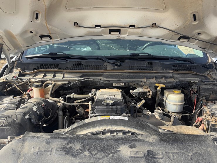 2018-dodge-3500-image-17