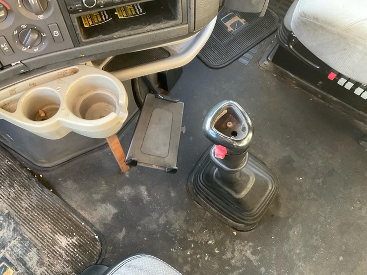 2007-unknown-volvo-image-103