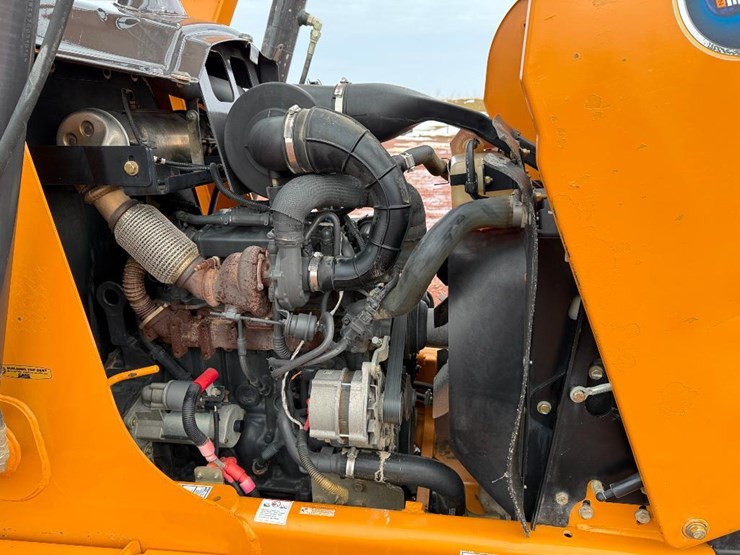 case-570n-xt-image-35