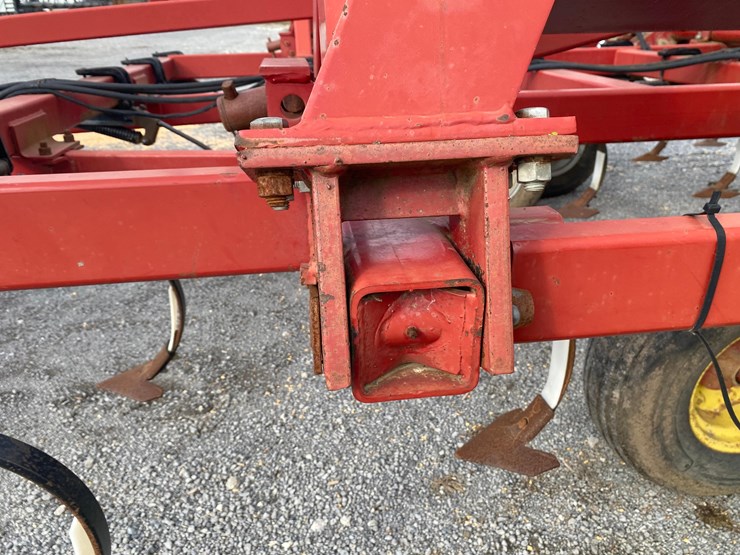 case-ih-4300-image-34
