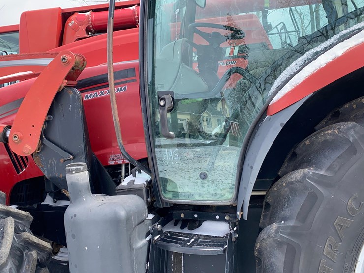 case-ih-125-image-34