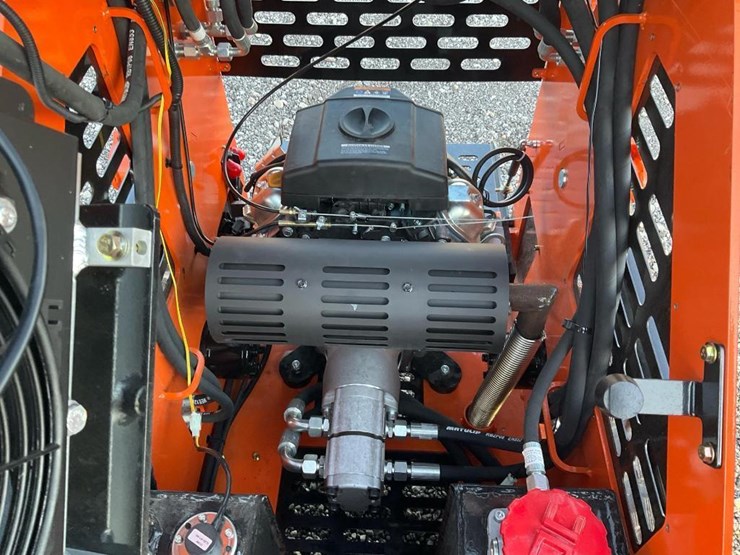 #1015-•-landhero-ldh-t460-mini-skid-steer-image-13