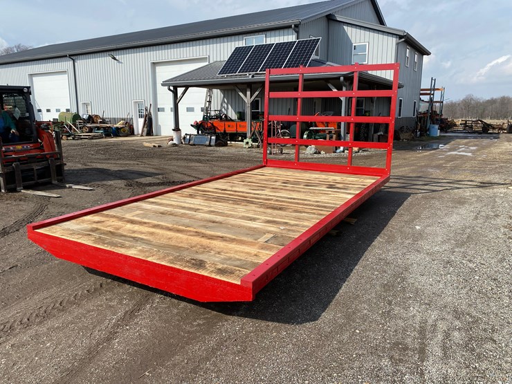 new---8’-x-16’-native-wood-hay-rack-with-standard-image-3