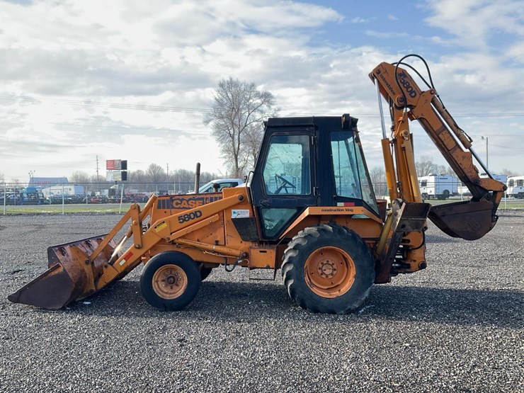 1982-case-580d-image-2