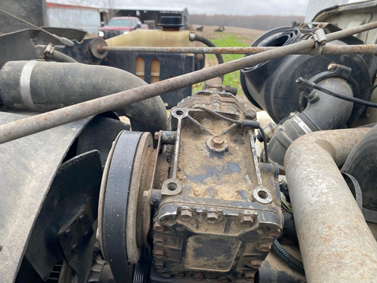 1998-case-ih-4900-image-60