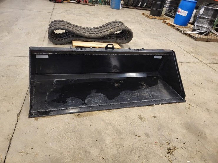 industries-america-84"-material-bucket-w/skid-loader-mount---new-image-2