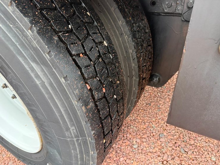 2013-kalmar-ottawa-4x2-image-14