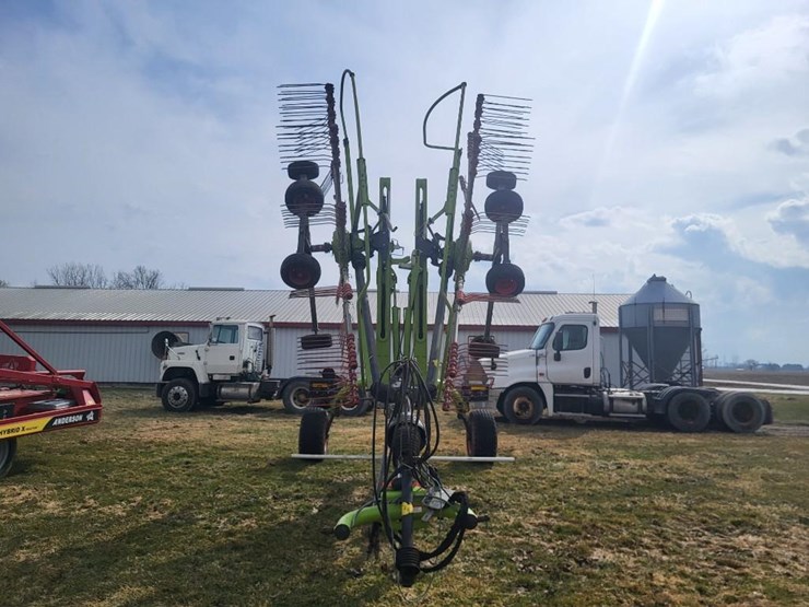 2017-claas-liner-2900-image-8