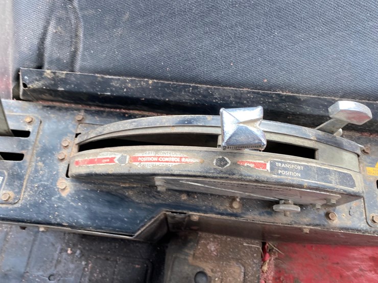 massey-ferguson-1135-image-59