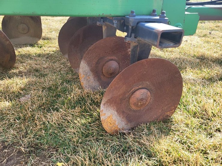 john-deere-2700-image-39