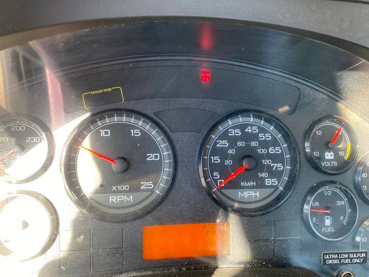 2011-international-prostar-image-55