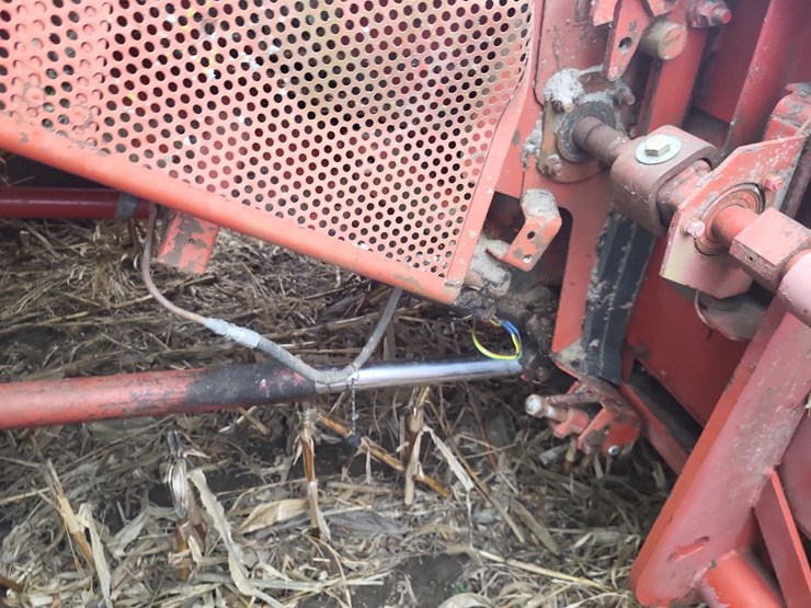 massey-ferguson-750-image-58